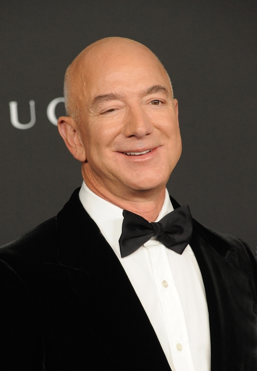 Jeff Bezos acquista 5 ettari di terreno alle Hawaii con una villa di 400 mq